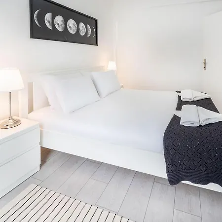 Missafir Distinguished, Central And Modern Flat With Balcony Near Beach In Muratpasa, Antalya Antalya